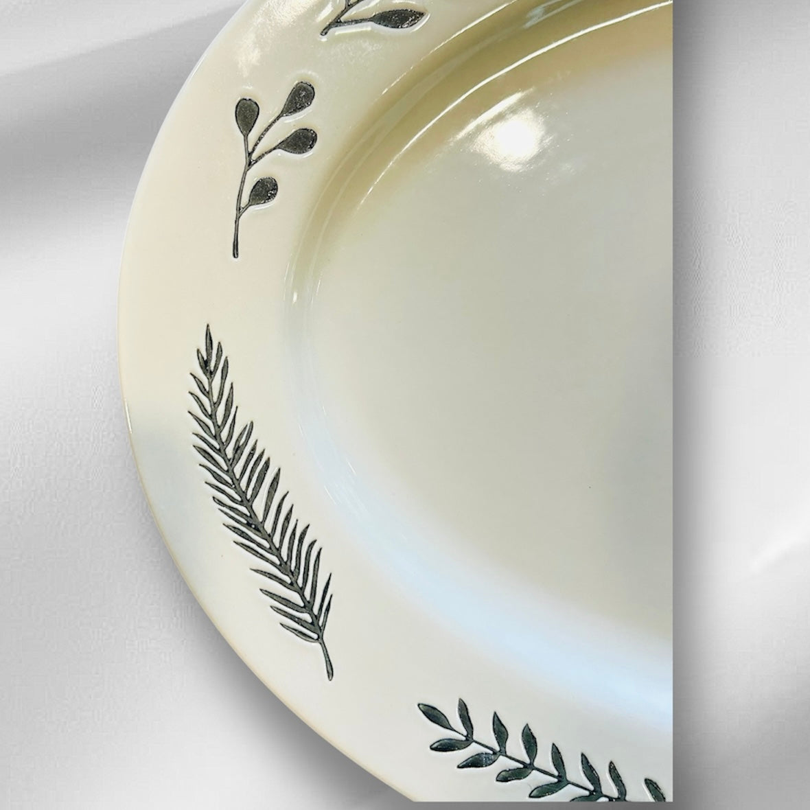 Oval Beige Leaf Platter