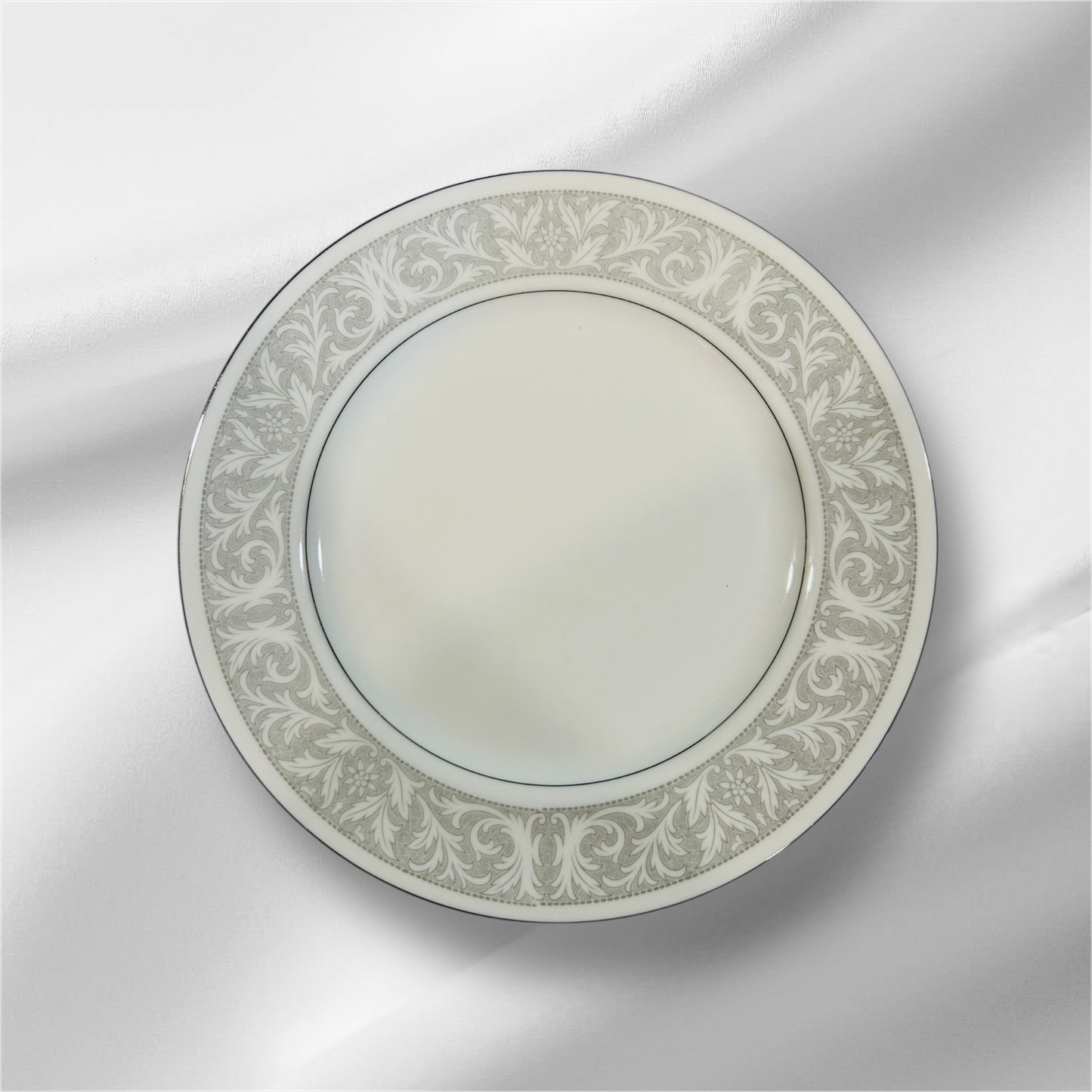 Whitney Collection by Imperial Japan. Serving Bowls 5 pieces.