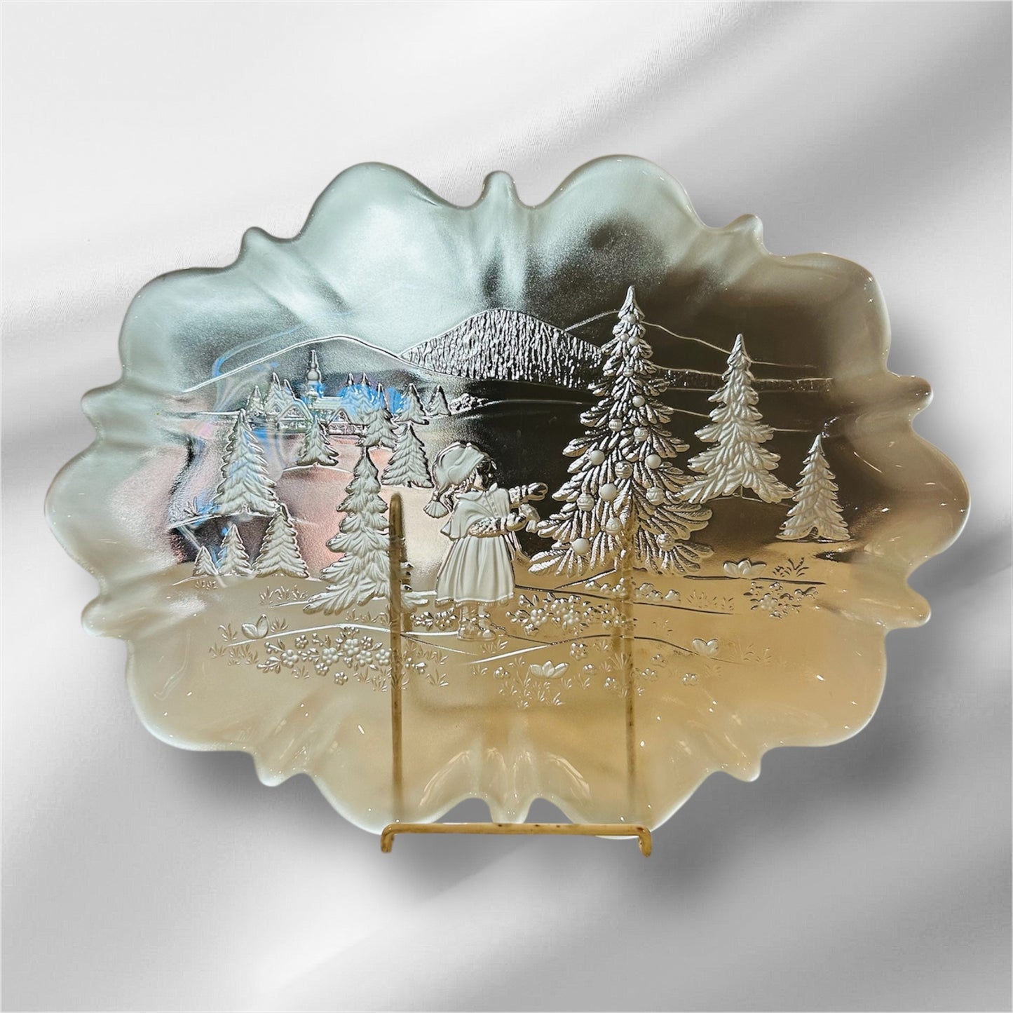 Mikasa Vintage 1980's Crystal Glass “Christmas Story” Serving Plate With Frosted Flute Edges.