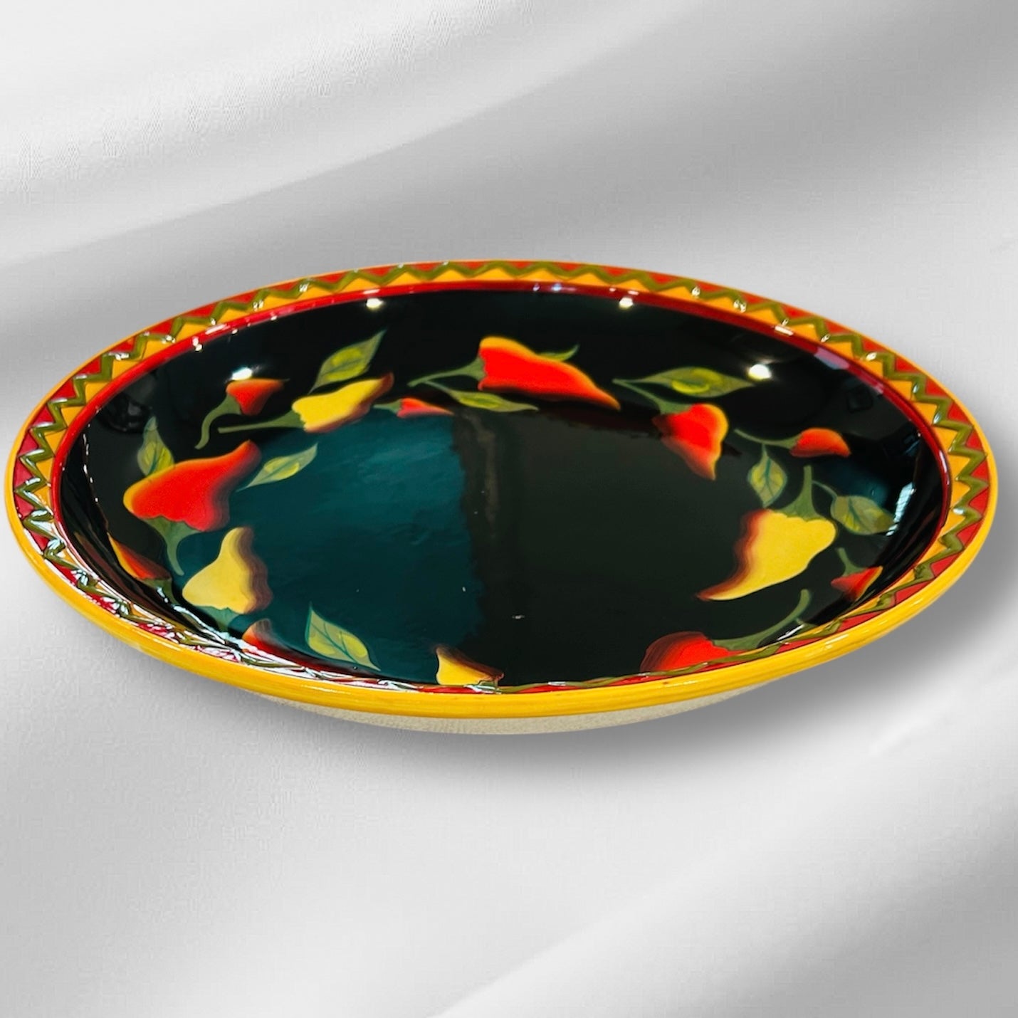 Pepper Design Round Platter