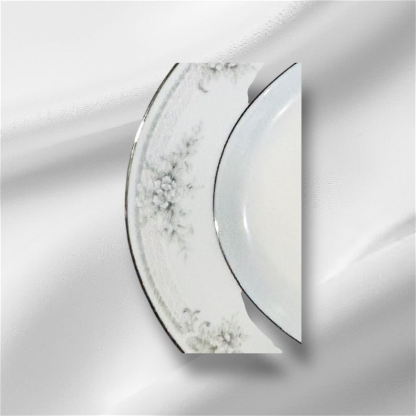 Legendary by Noritake Sweet Leilani China. 11 pieces.