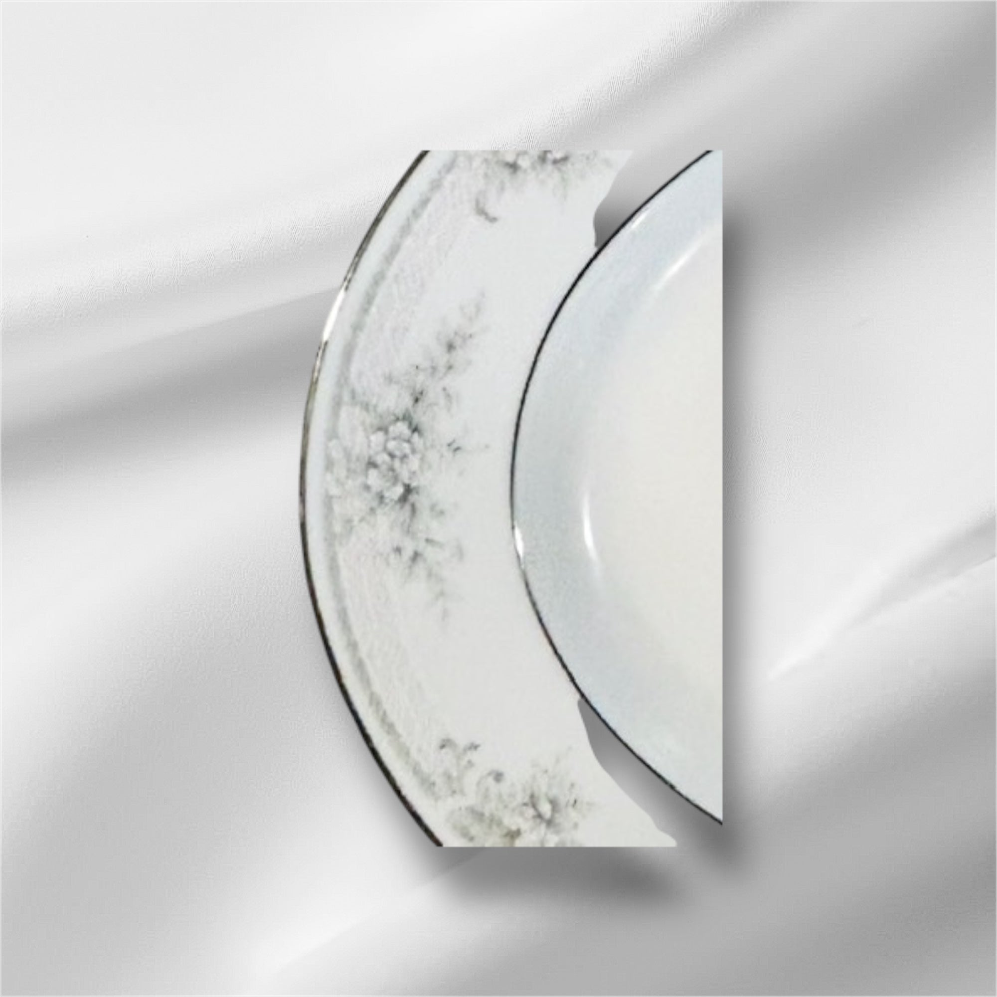Legendary by Noritake Sweet Leilani China. 11 pieces.