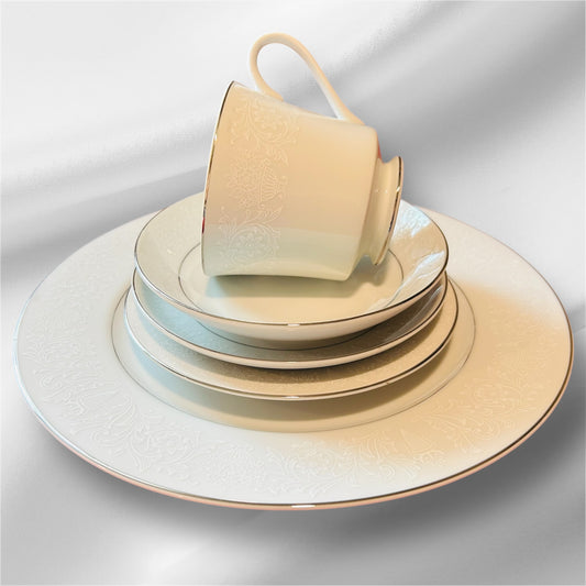 Lovelace by Crown Victoria 44 Pieces