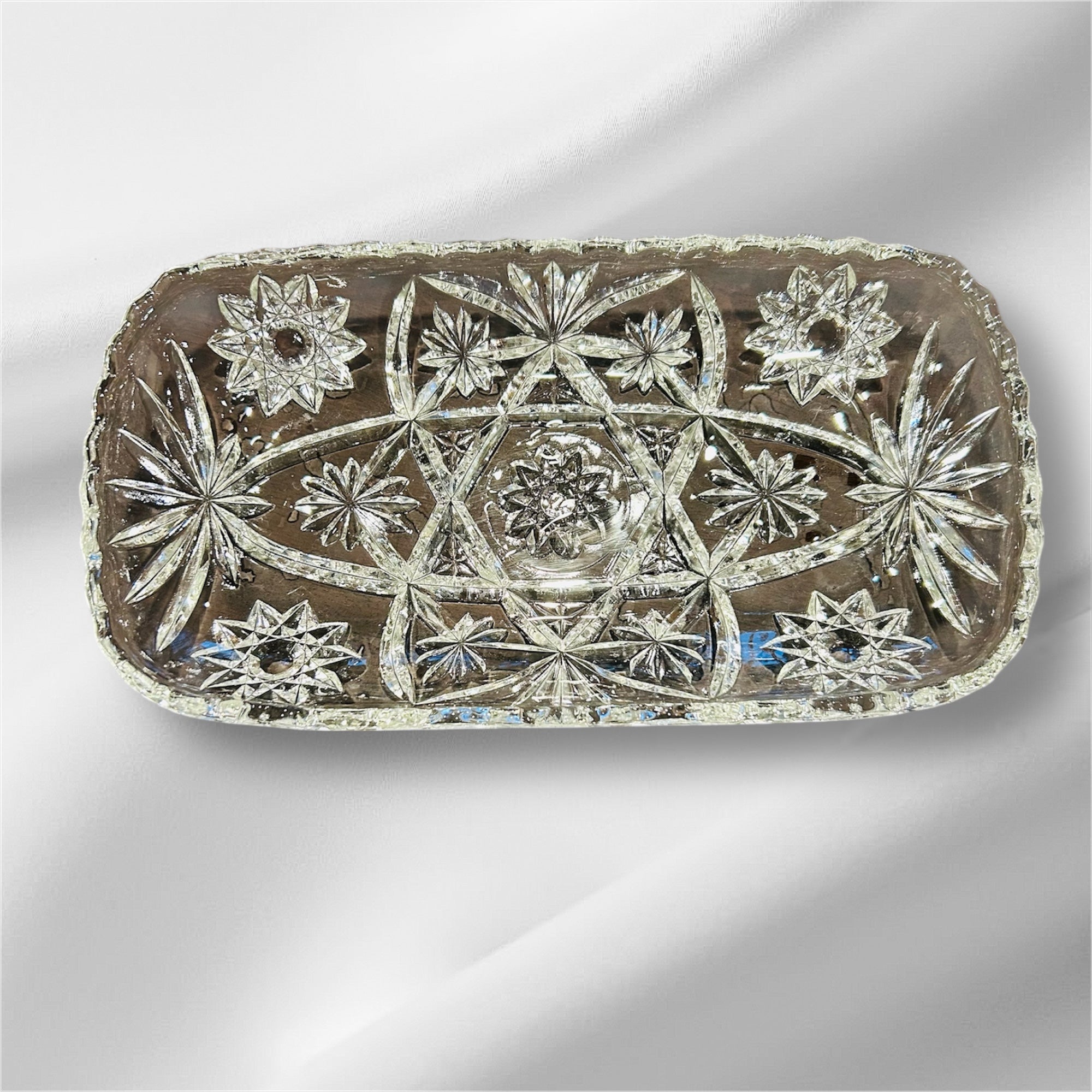Hocking Crystal Early American Pres-cut Hostess Tray
