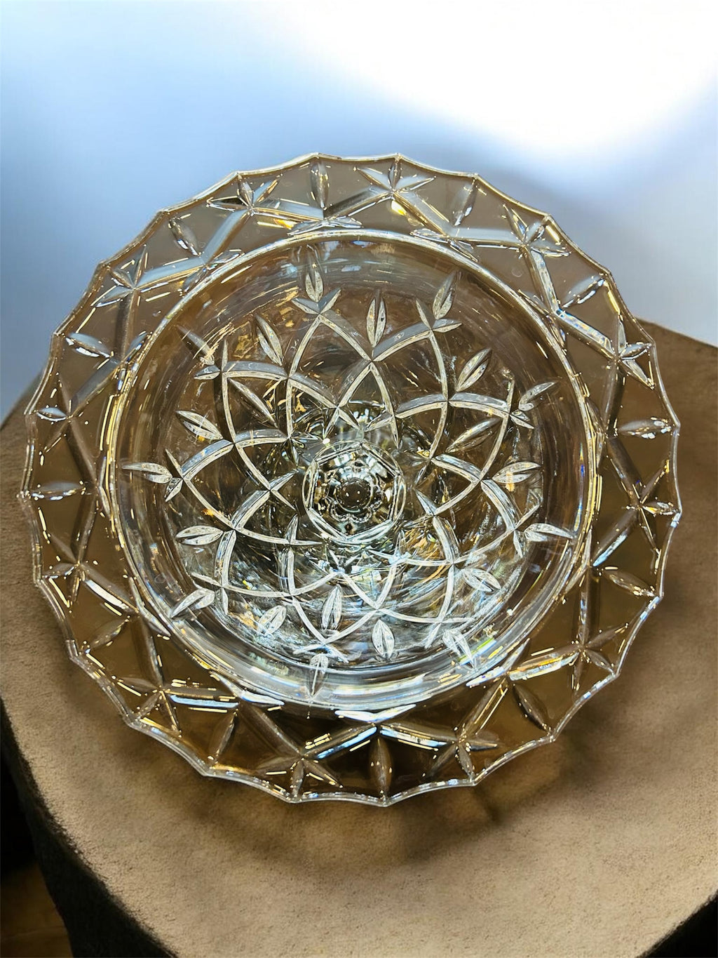 Crystal Pedestal (Medium Size)