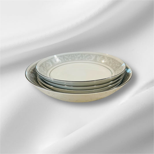 Whitney Collection by Imperial Japan. Serving Bowls 5 pieces.