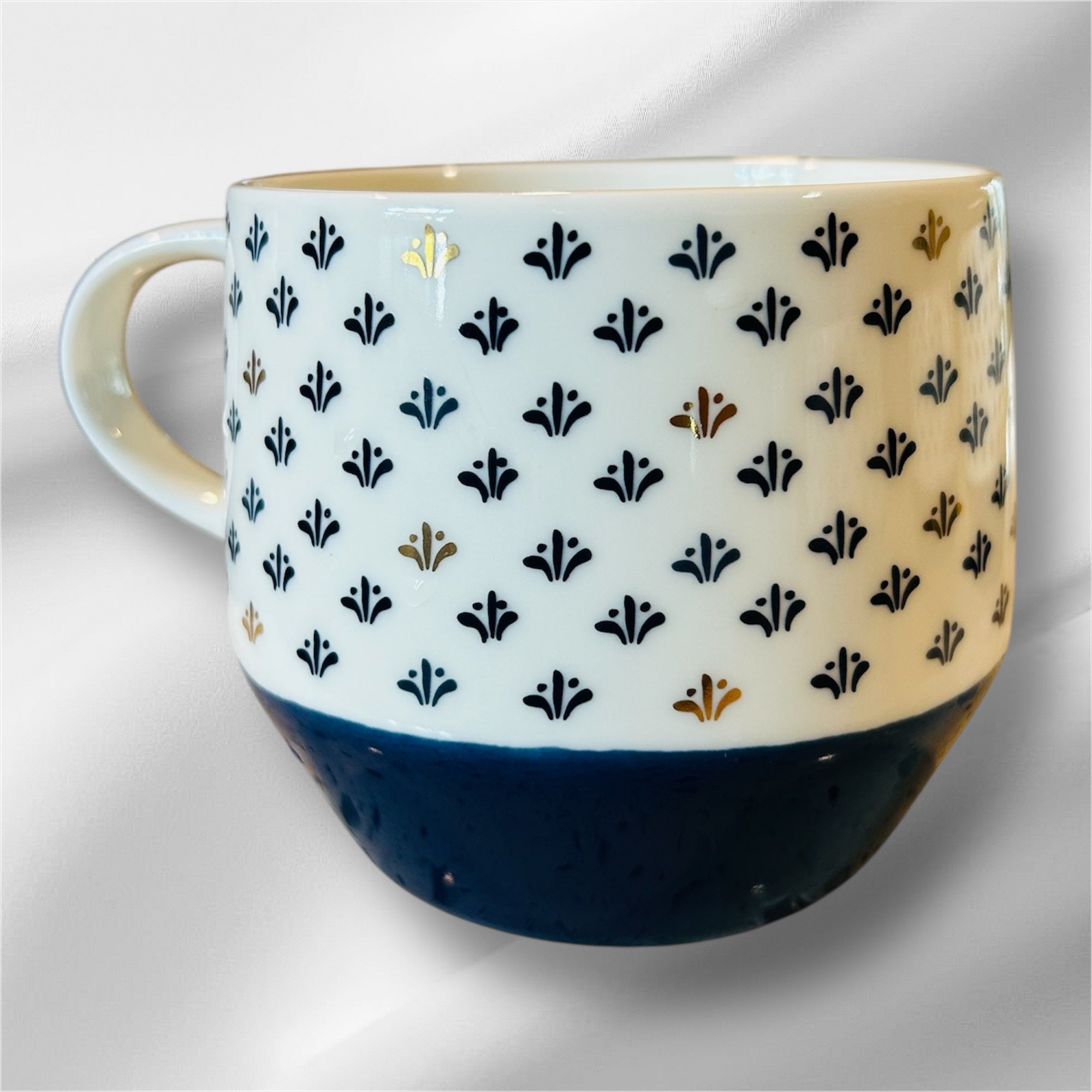 Coffee/Tea Mugs Bone China By Thirsty stone. Set of 4